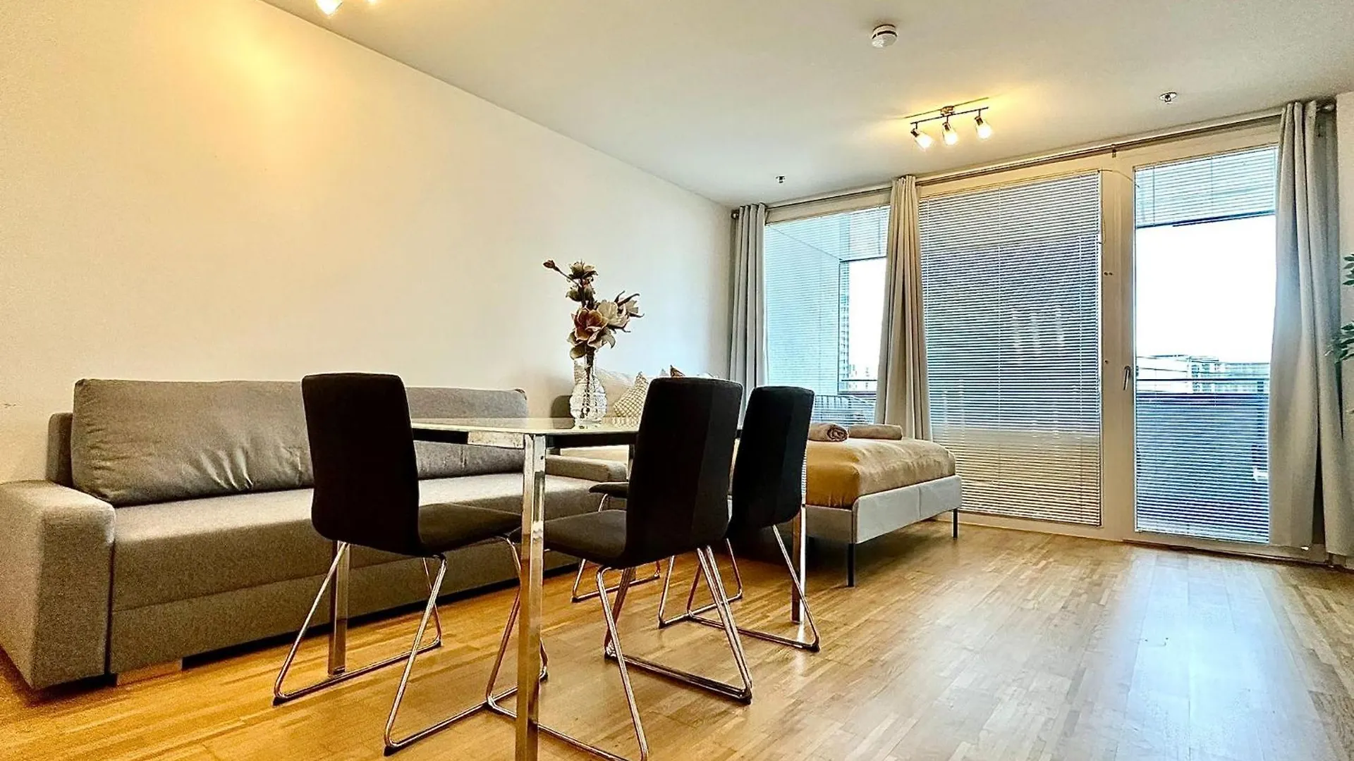 Apartmán High Rise, Netflix, 2 Min To Main Station Vídeň