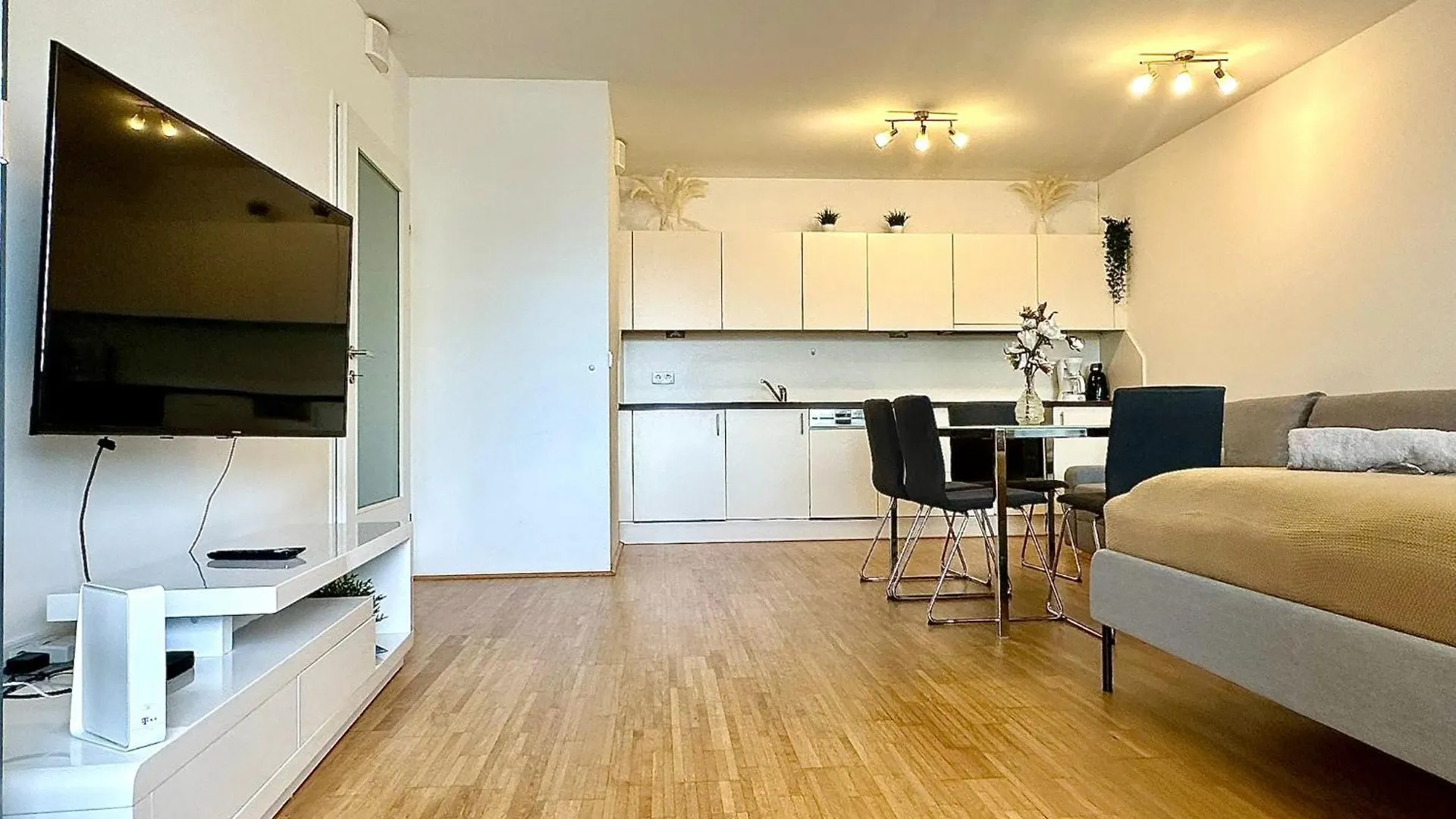 Apartmán High Rise, Netflix, 2 Min To Main Station Vídeň